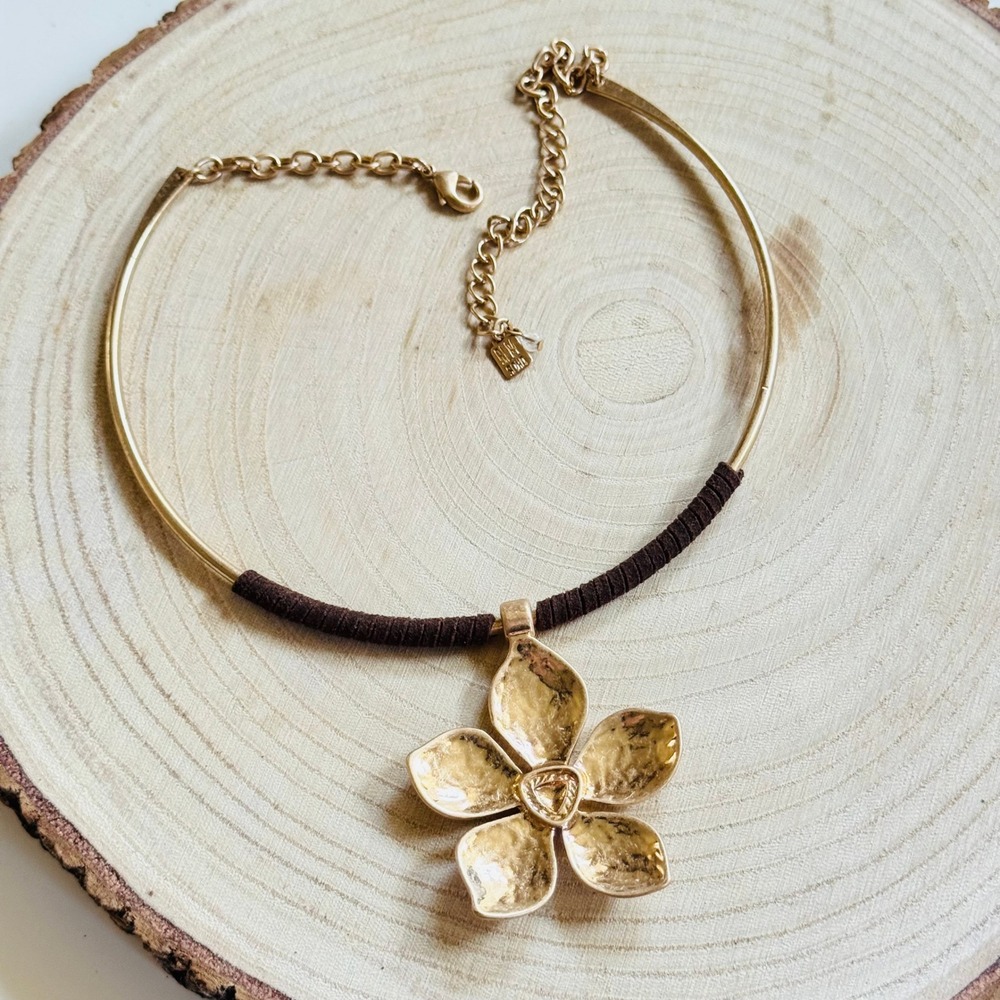 RLMโ Robert Lee Morris SOHO necklace gold flower Textured Sculptural collar 18"